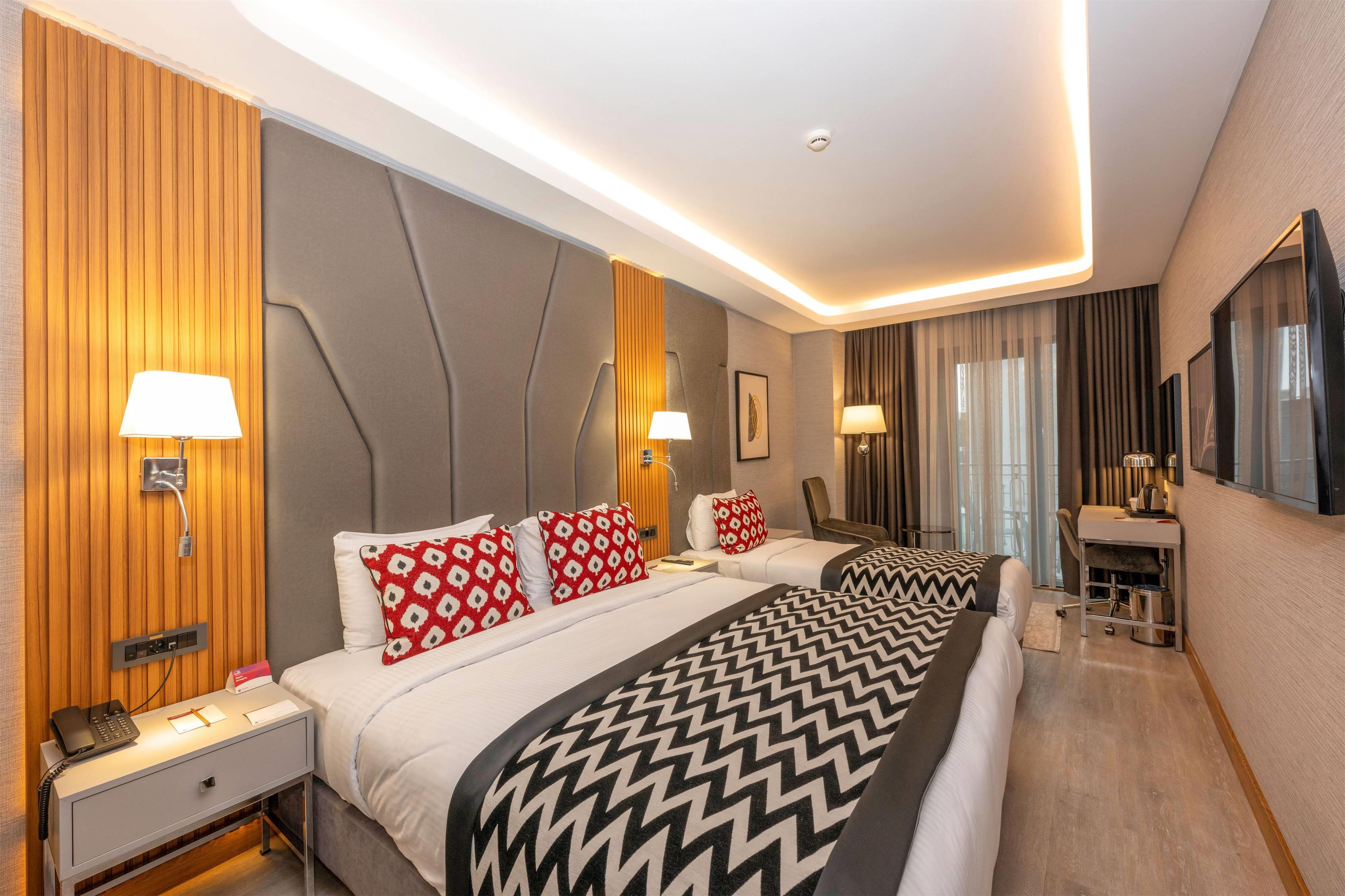 Ramada Encore by Wyndham Istanbul Sisli - Tap to explore photos