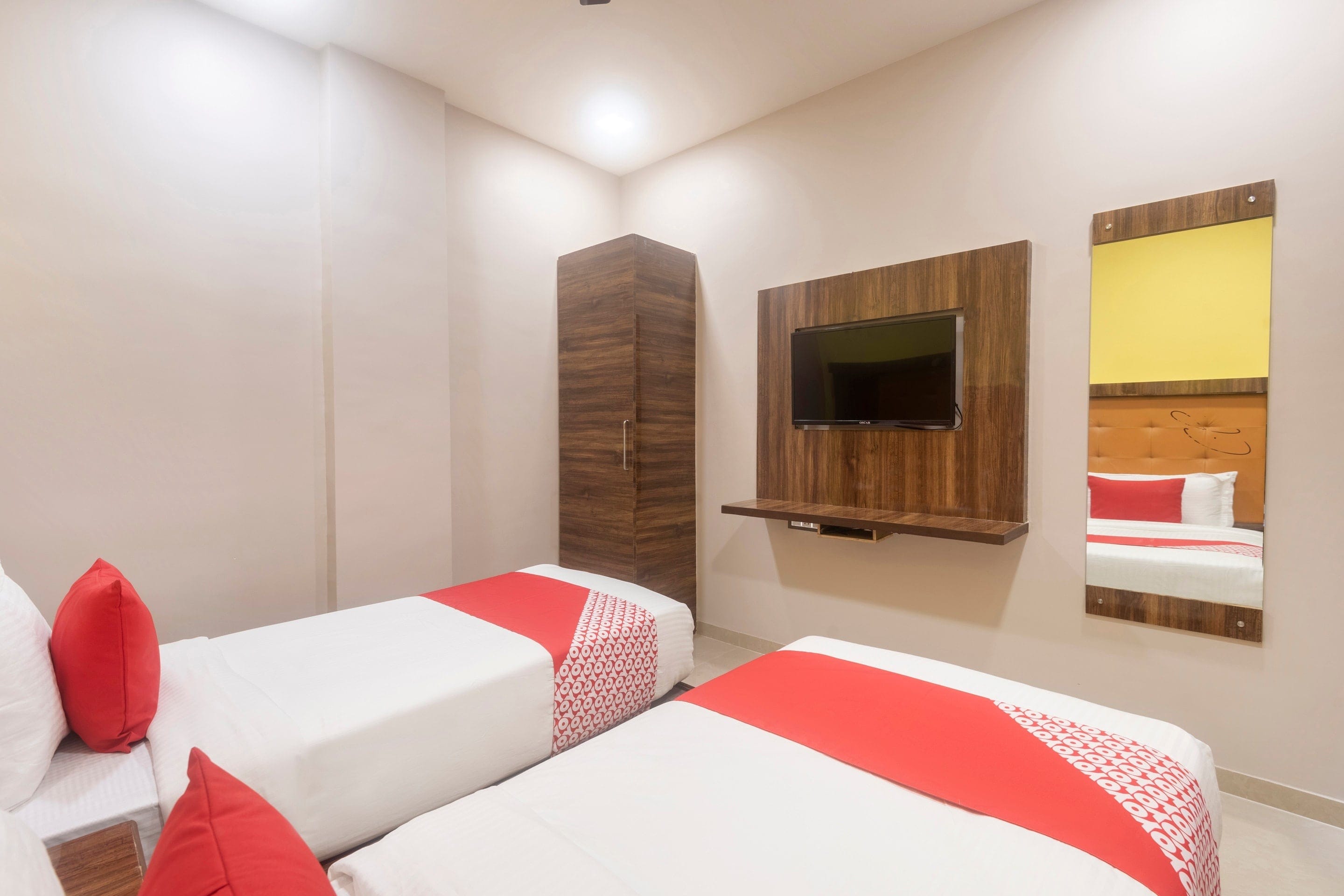 Hotel Blue Executive Near Chhatrapati Shivaji International Airport - Tap to explore photos