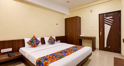 FabHotel La Banian, Bombay Hospital Room Type - Premium Room FabHotel La Banian, Bombay Hospital Room Type - Premium Room