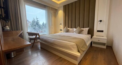 Rega Irman Luxury, Srinagar Room Type - Club Room