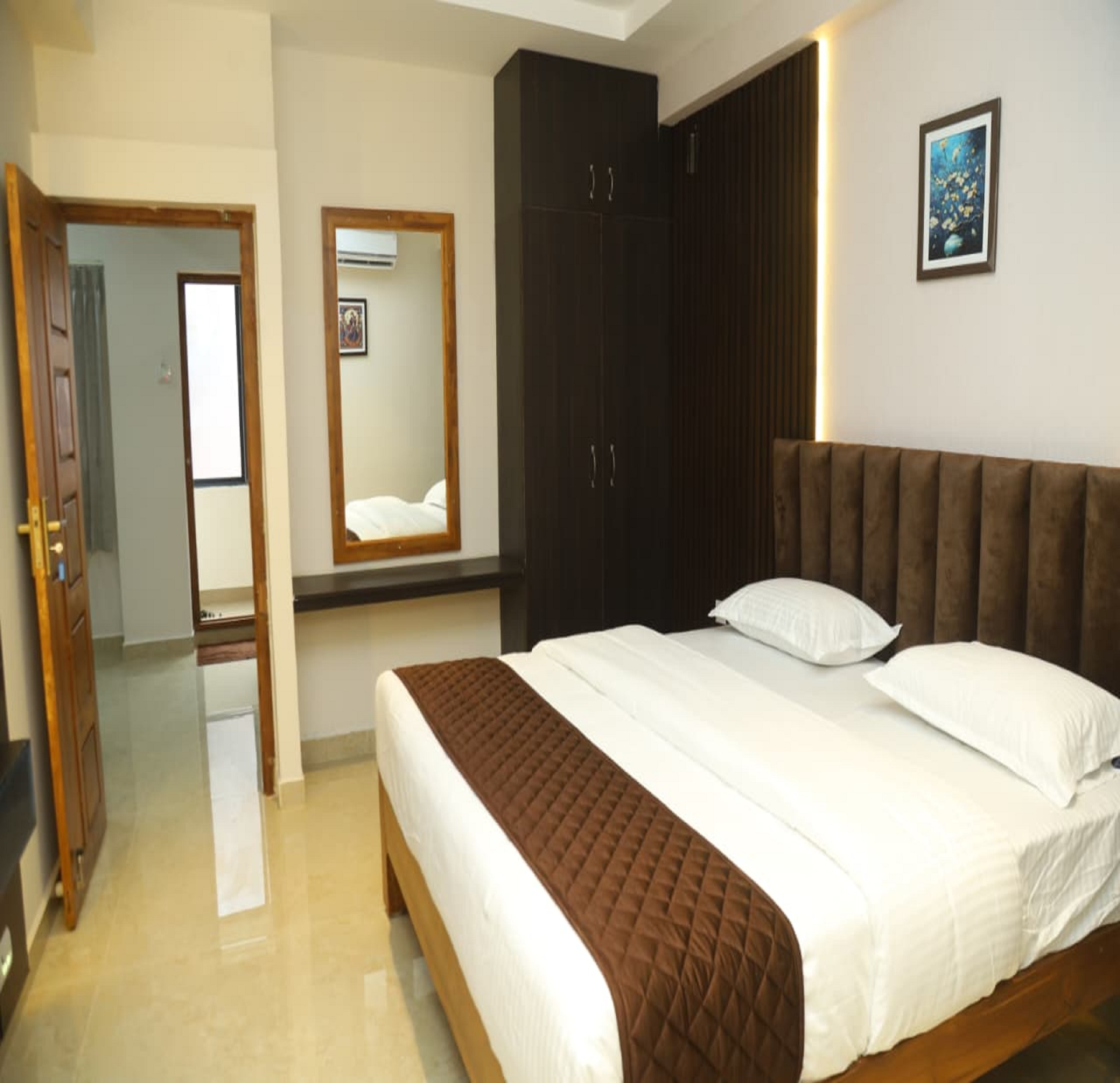 SKHomeStay - Mayiladuthurai - Tap to explore photos