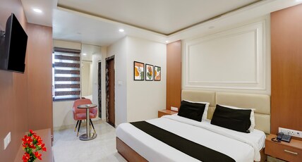 Hotel O by OYO S R Galaxy Room Type - Classic