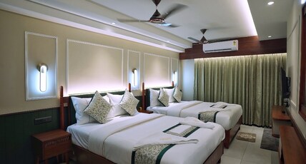 Hotel Sonar Bangla, Puri Room Type - Premium Four Beded (SIDE SEA VIEW)