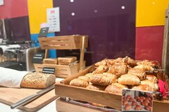 ibis Styles Paris Tolbiac Bibliotheque