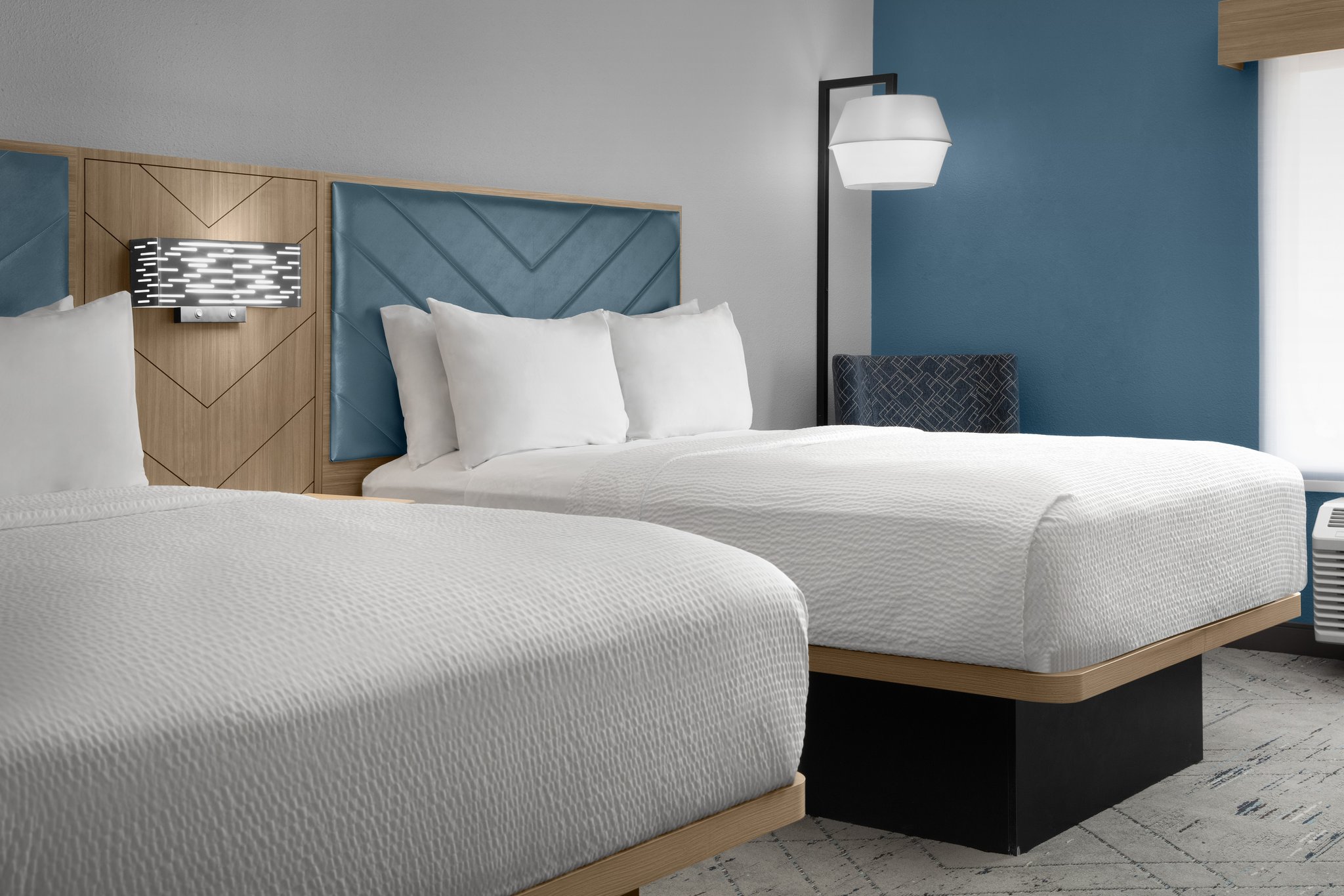 Holiday Inn Express Hotel & Suites DFW West - Hurst - Tap to explore photos