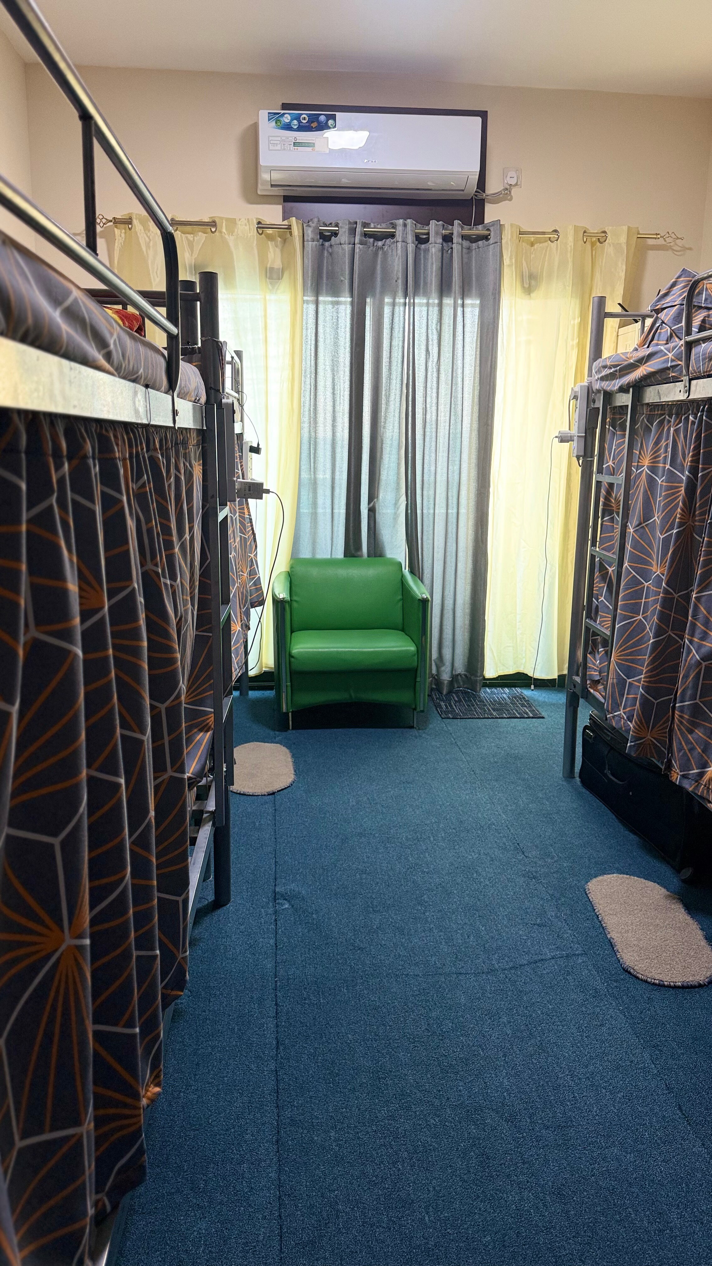 Rovers Boys Hostel - Tap to explore photos