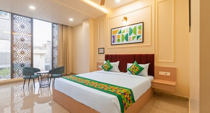 Treebo Indus Room Type - Deluxe Family Room