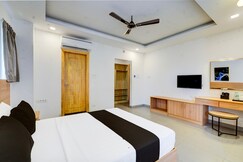 Hotel O NA GRAND