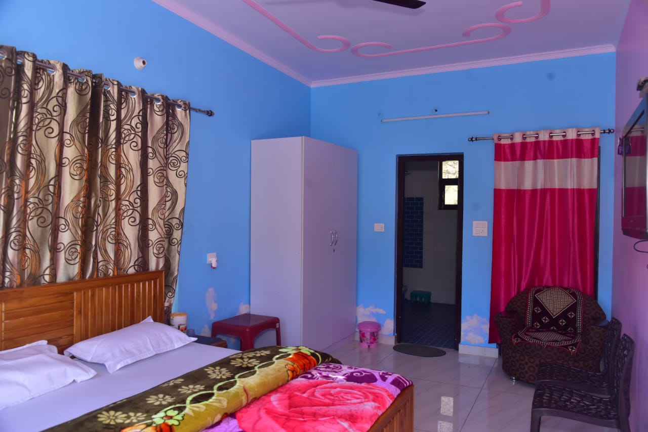 Nitin Home Stay - Tap to explore photos