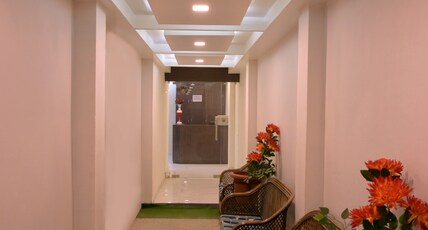 Om Guest House Room Type - Deluxe Room with Air Conditioning