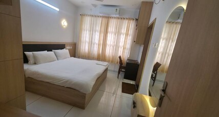 Science House Lux Inn Room Type - Bedroom 101