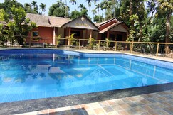 Sagar View Homestay | Swimming Pool & Pool Villa