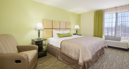 Candlewood Suites Del City Room Type - 1 King Bed Studio Suite Mobil Access Tub