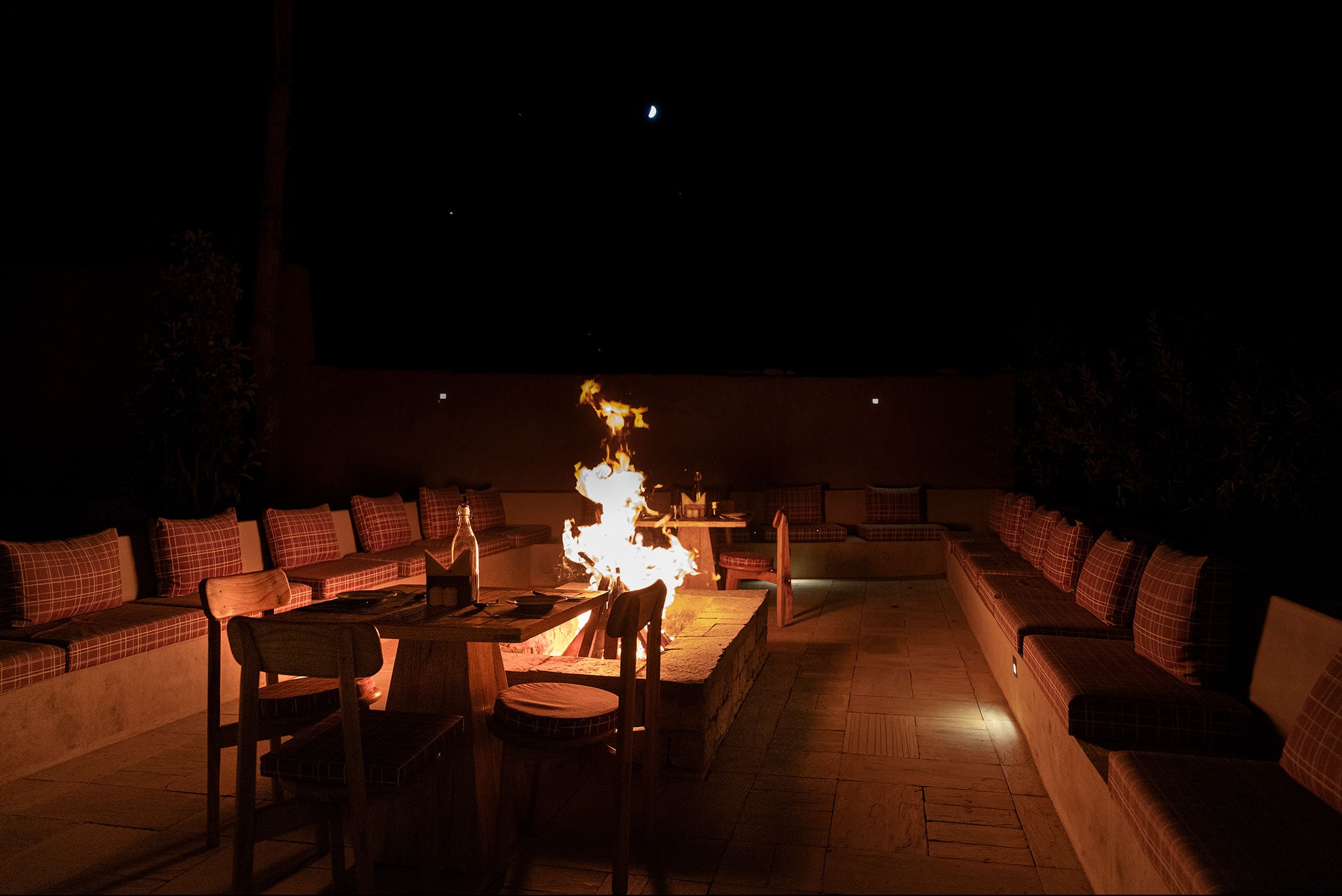 Chospa Hotel - Tap to explore photos