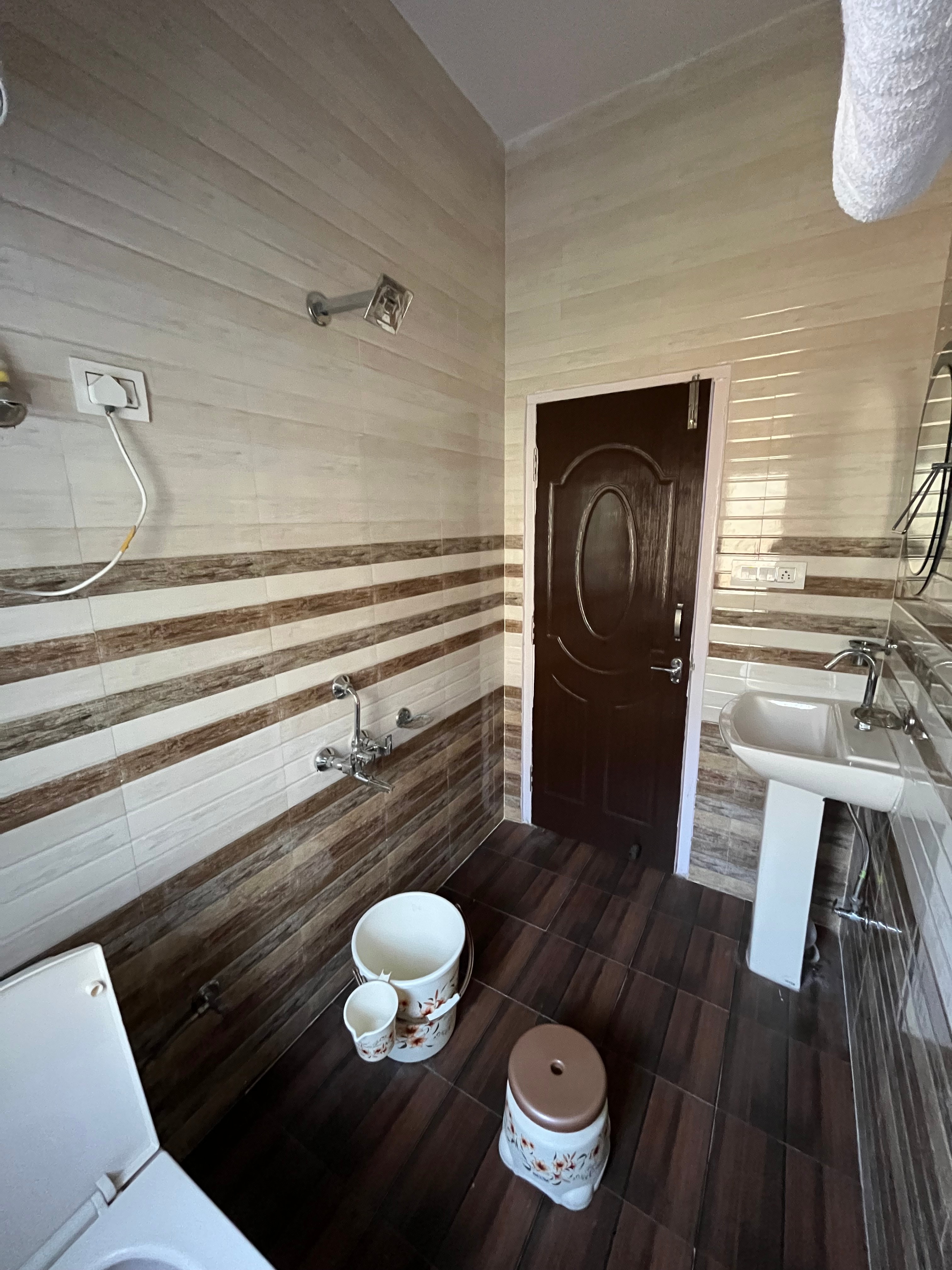 Aerovista Home Stays - Tap to explore photos