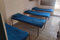 Surat Pg and homestay