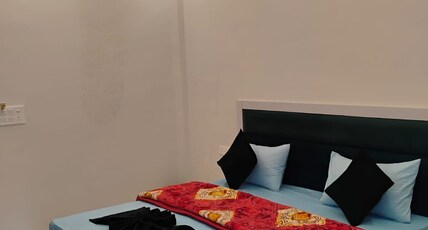 Aastha Guest House Room Type - Budget Room with Balcony