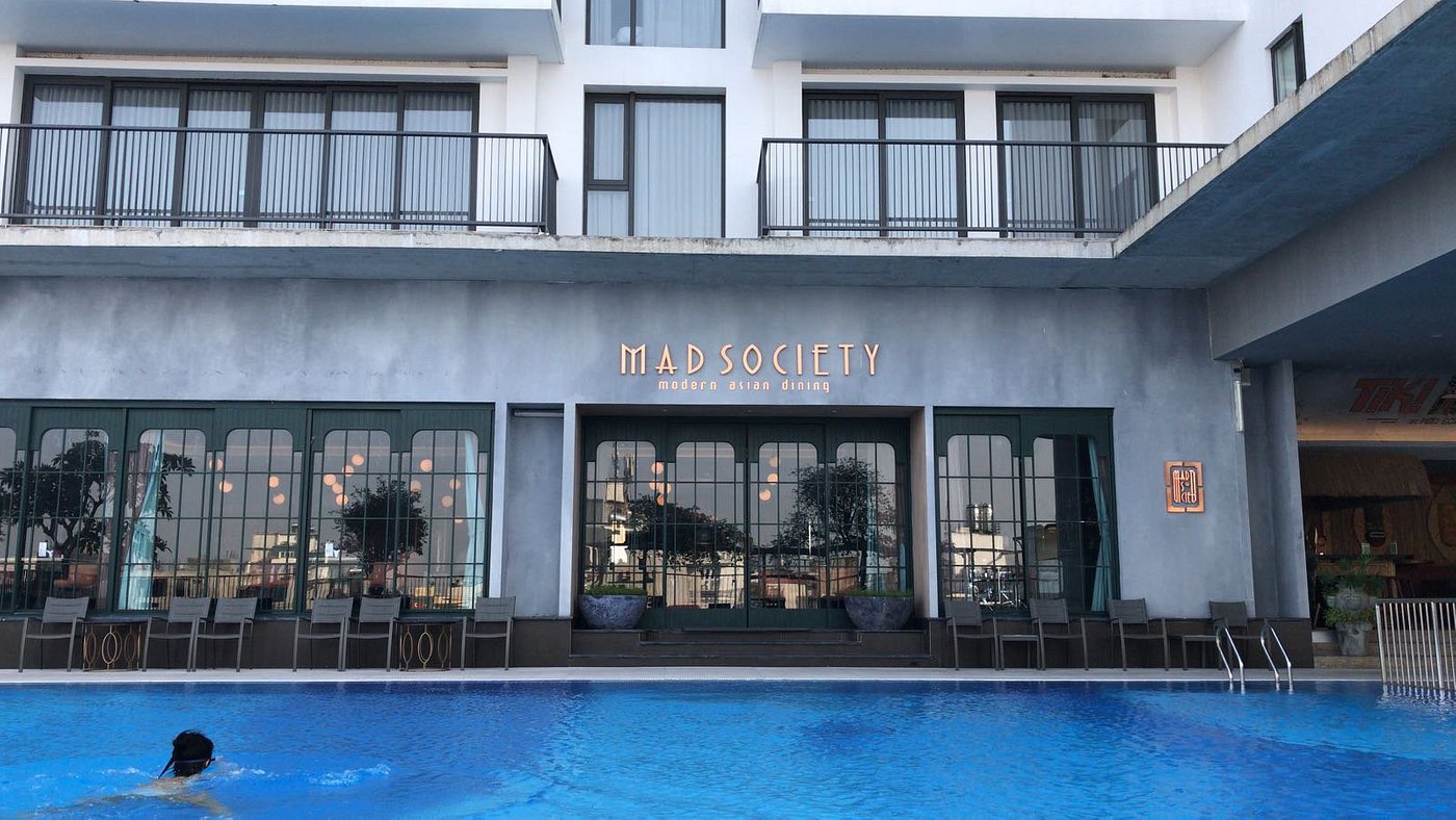 Somerset West Point Hanoi - Tap to explore photos