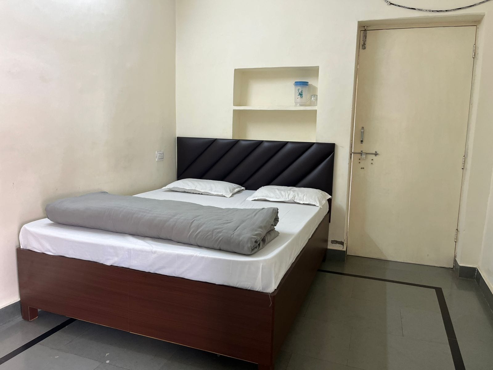 Sethji Hall And Guest House - Tap to explore photos
