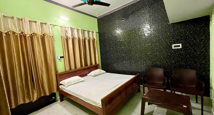 Sainik Homestay, Ayodhya Room Type - Bedroom 3