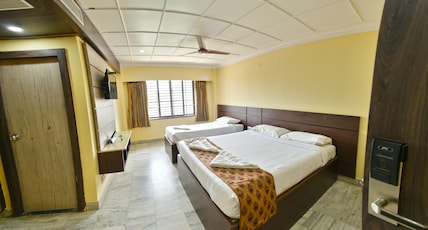 Hotel Ramakrishna Room Type - Triple Deluxe Hotel Ramakrishna Room Type - Triple Deluxe