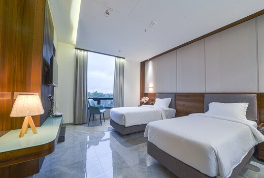 Hotel Devgiri Inn