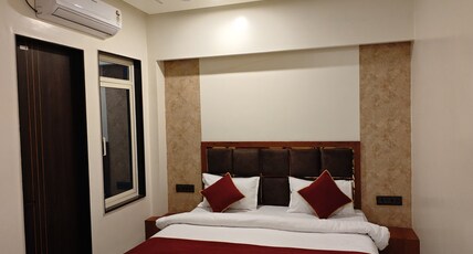 SHRI HARI TRIVENI SANGAM Room Type - Deluxe AC Rooms