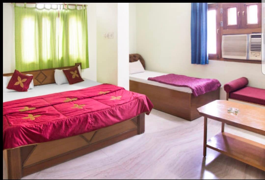 Hotel Krishnam Palace - Tap to explore photos