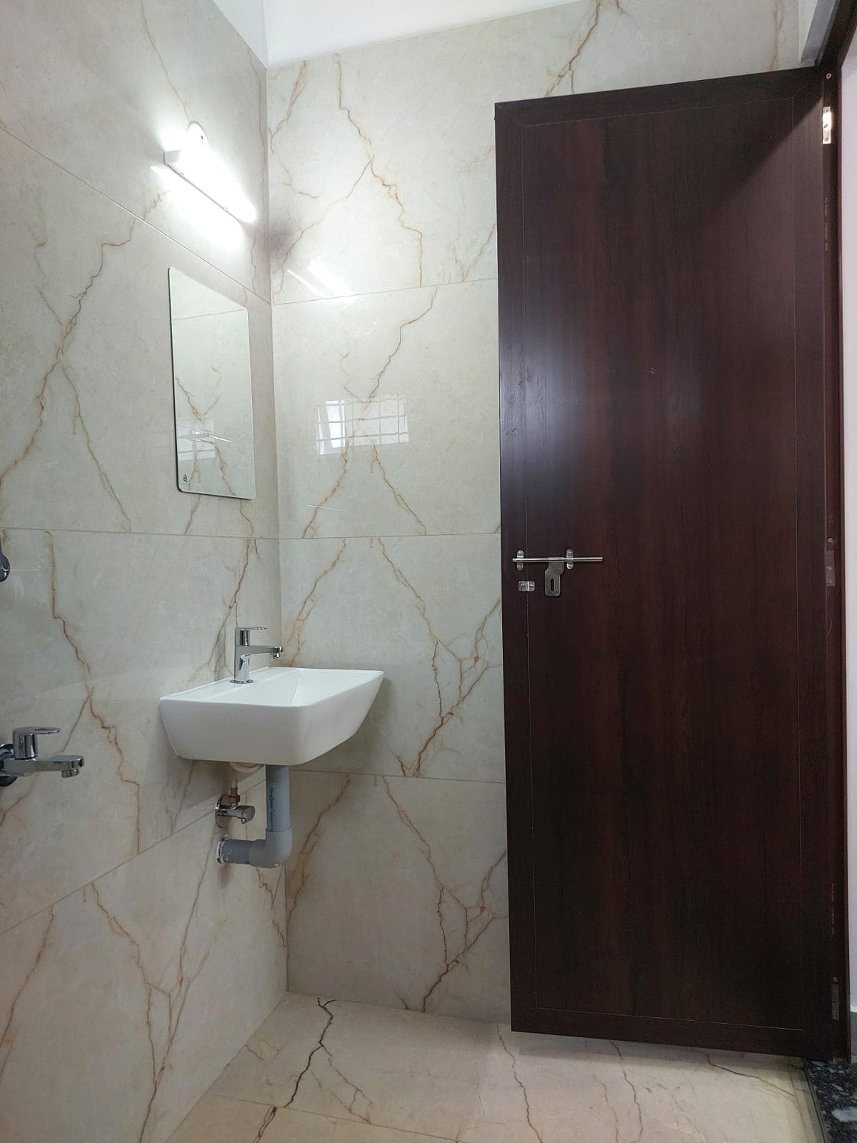 VBN NEST Hostel - Tap to explore photos