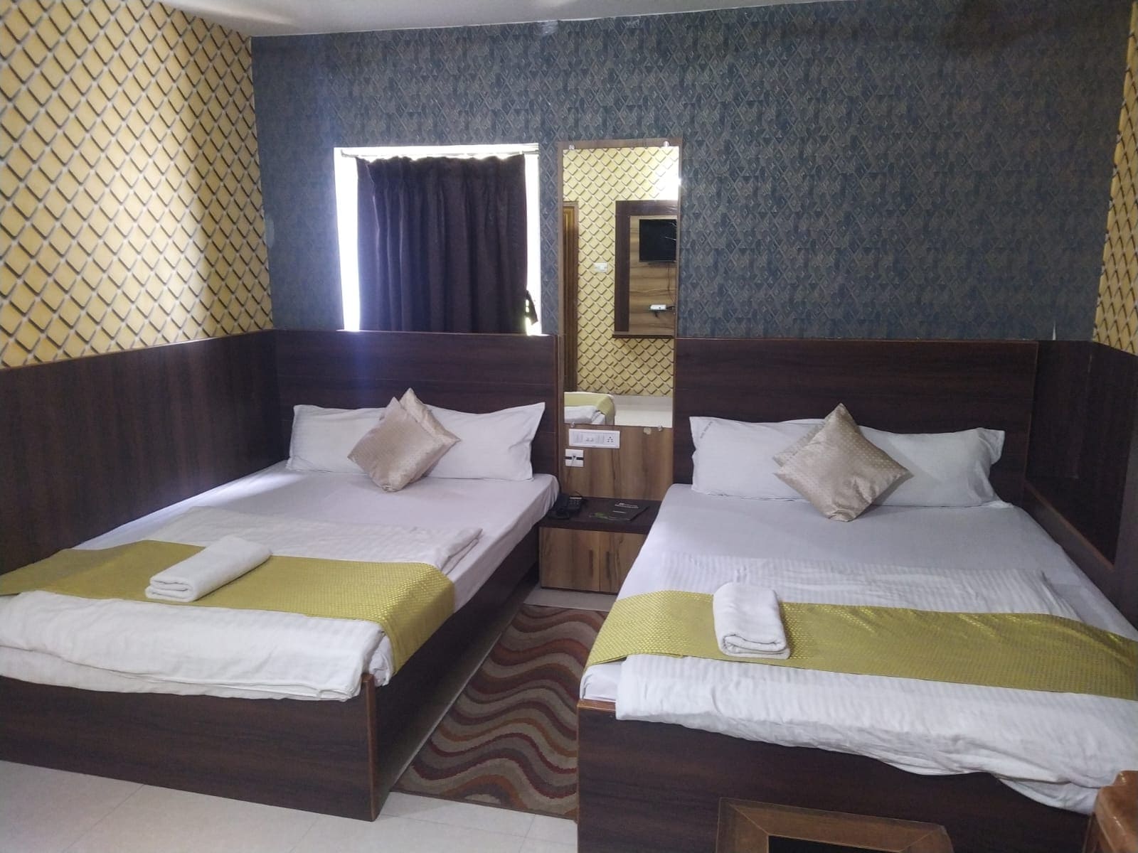 Hotel Ivory Sands - Tap to explore photos