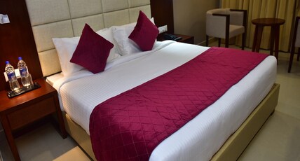 Hotel Royalsion Room Type - Superior Room with Work Desk