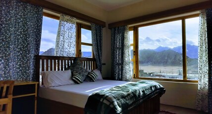 The Gawa Inn Room Type - Superior King Room with Balcony