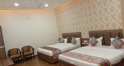 Hotel Shivaay Grand ( 5min walk to Golden Temple ) Room Type - Family 4 bedded Room Hotel Shivaay Grand ( 5min walk to Golden Temple ) Room Type - Family 4 bedded Room