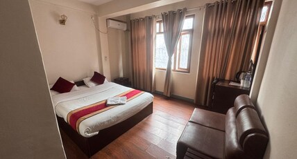 Hotel Silver Jubilee Room Type - Luxury Double Room with Garden View