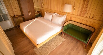 Aaramgram Room Type - Premium Room Mountain View