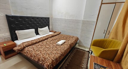Hotel Golden Benchers Room Type - Standard Room (Non Ac)