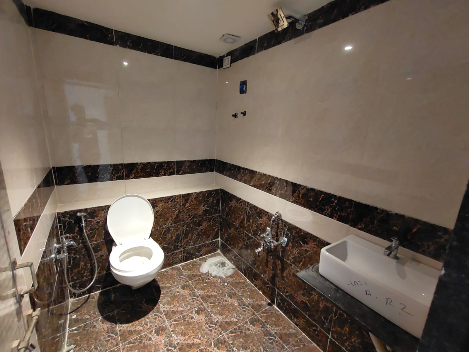 Hotel Penark - Tap to explore photos