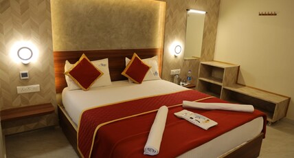 Sri Jawahar's Residency  Just 50 Metres from Palani Murugan Temple Room Type - Superior AC
