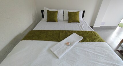 The Village Retreat Room Type - Deluxe AC Room A3 The Village Retreat Room Type - Deluxe AC Room A3