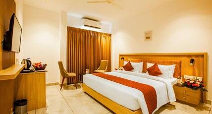 AMITY HEIGHTS Room Type - DELUXE ROOM