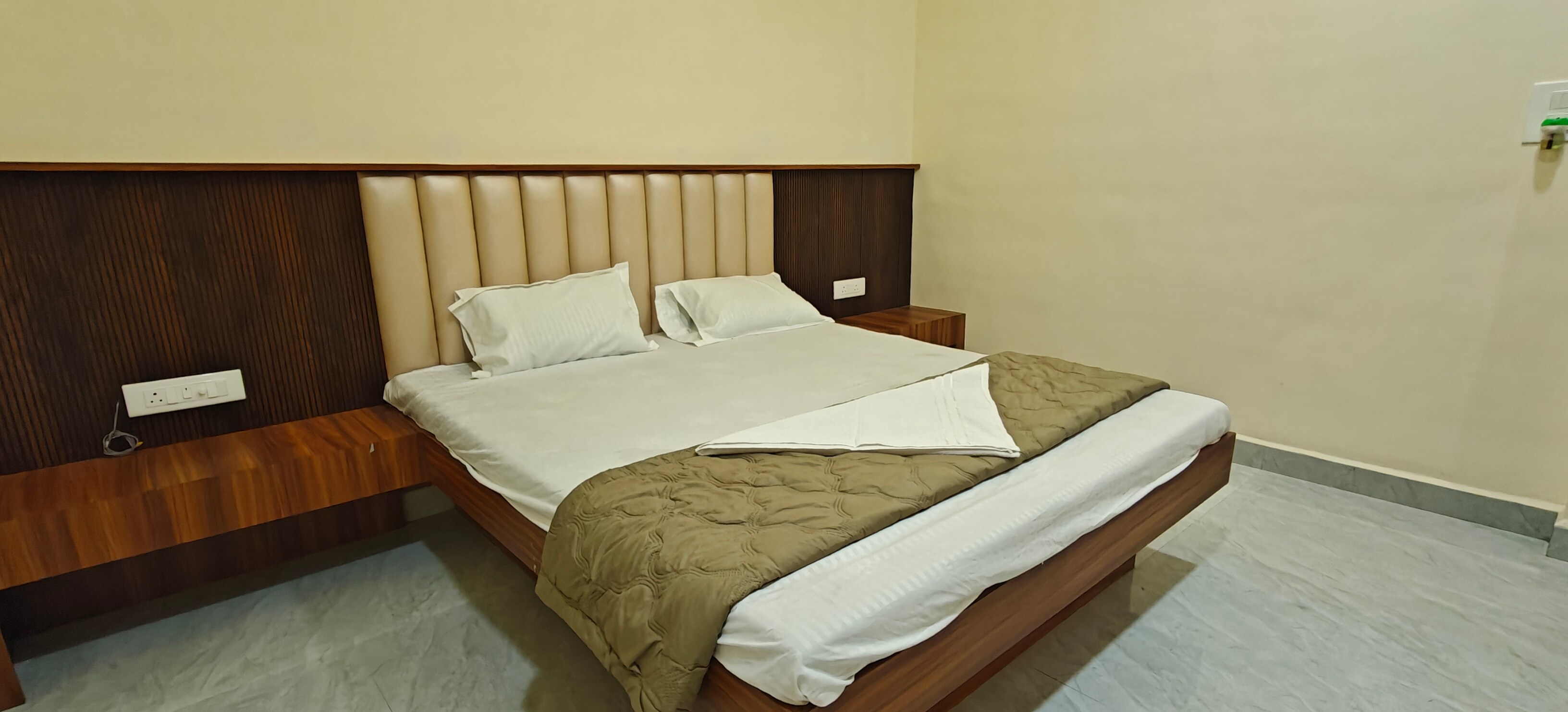 Hotel Prayag - Tap to explore photos
