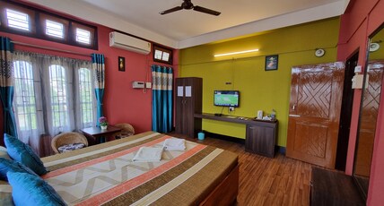 Eagle Nest Homestay | Rooms & Caretaker Room Type - Superior King AC Room Eagle Nest Homestay | Rooms & Caretaker Room Type - Superior King AC Room