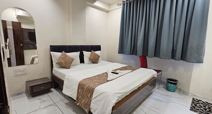Hotel Shyam Inn Room Type - Deluxe Room
