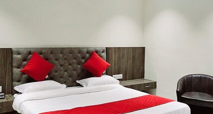 Hotel Tirupati Palace Room Type - Super NON AC Room