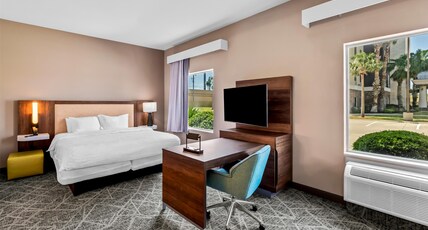 Hampton Inn & Suites Corpus Christi I-37 - Navigation Blvd Room Type - 1 KING STUDIO STE NONSMOK