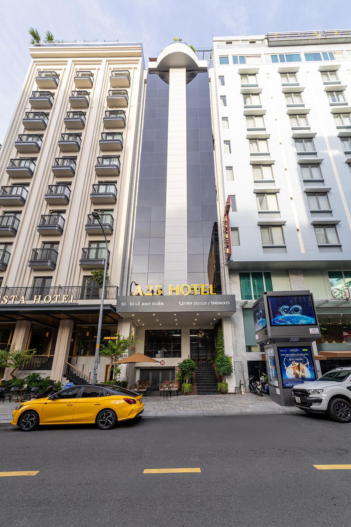 A25 Premium Hotel - 55 Le Anh Xuan - Tap to explore photos