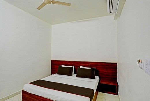Collection O Aditya Inn