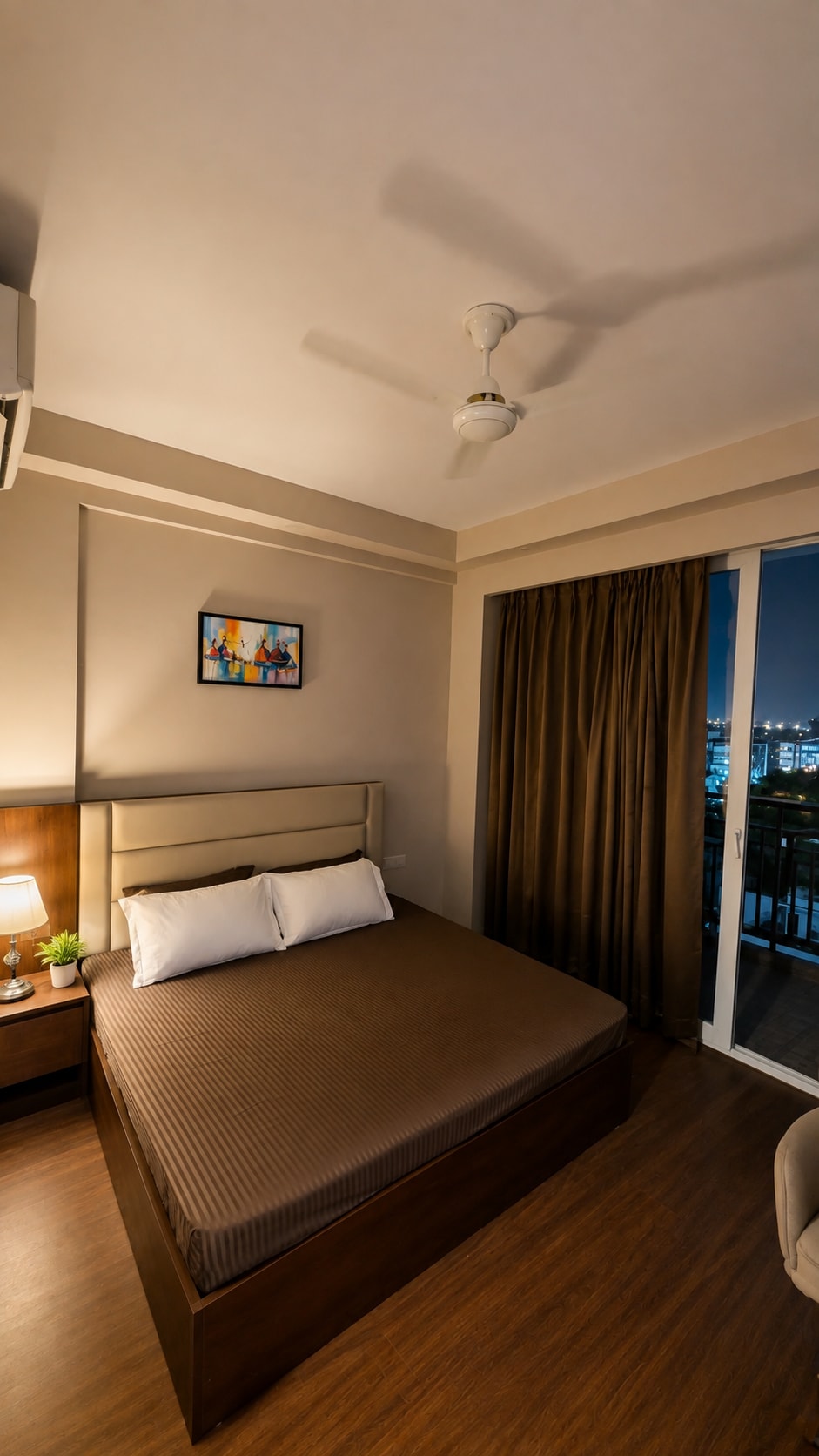 The Urban Nest| cozy elegant stay - Tap to explore photos
