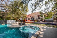 LohonoStays Bastora House 5 Bedroom