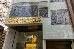 DPS Crown Hotel